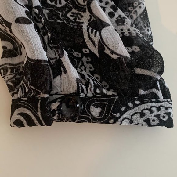 EUC Notations Sheer Long Sleeve Black/White Button Down Blouse Size Small - Picture 6 of 12